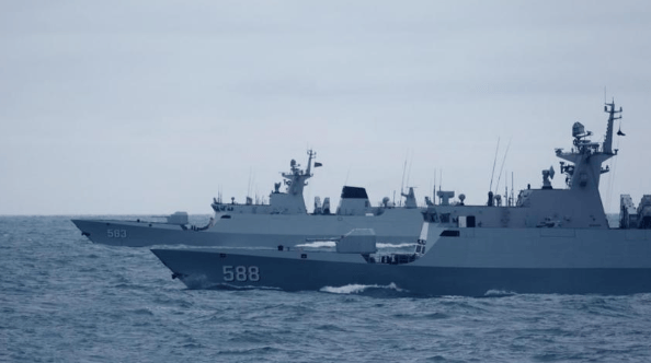 香港足球2025_突发！台海闯入不速之客香港足球2025，台岛内乱成一锅粥，解放军开始上强度了