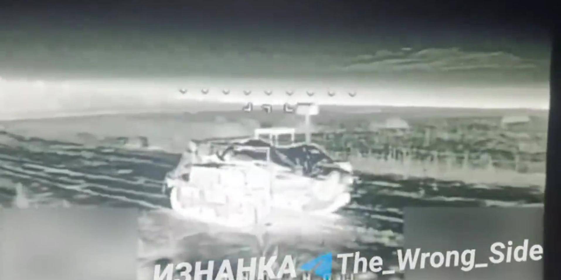 皇冠代理登1_俄军这次大意了皇冠代理登1，包饺子失败：机器人突入红军城，乌军一夜全跑了